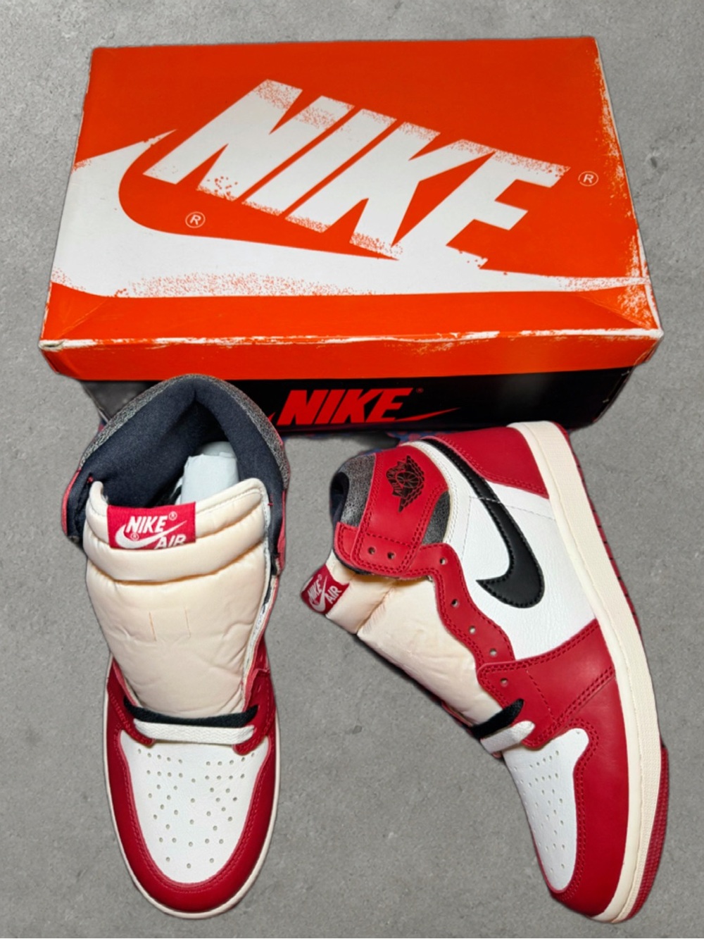 Nike Air Jordan 1 Chicago Lost & Found